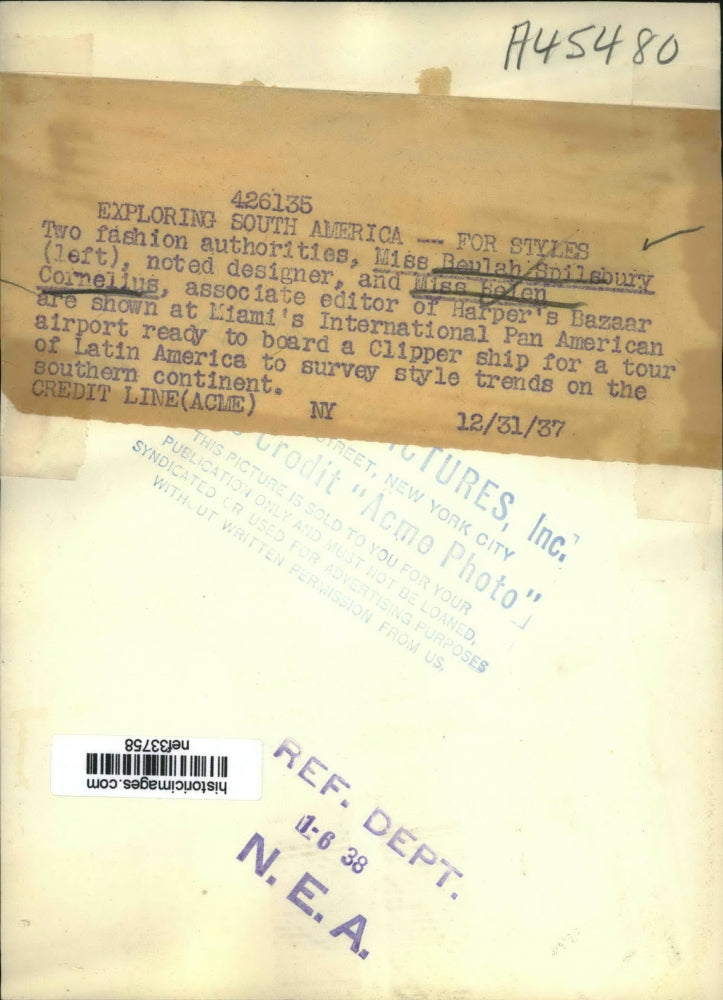 1937 Press Photo Beulah Spilsbury, Helen Cornelius @ Miami International Airport