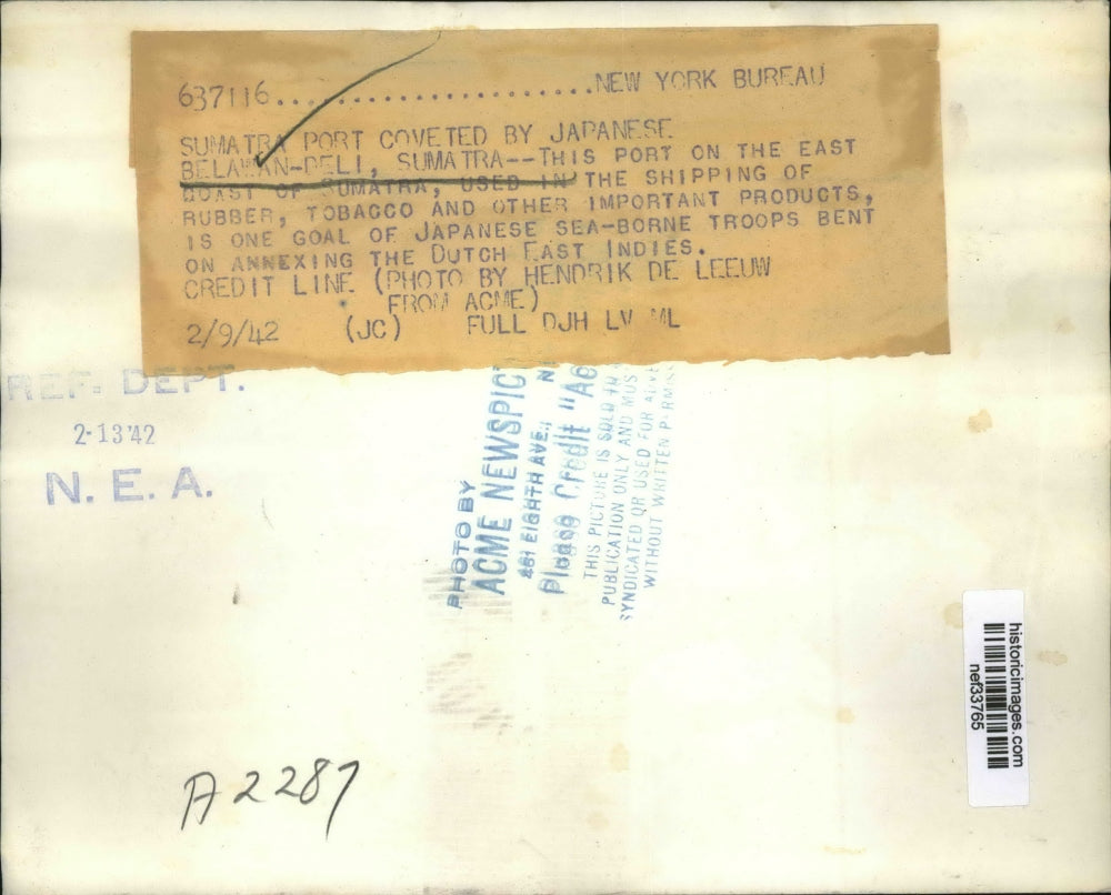 1942 Press Photo East Coast of Sumatra Shipping Products to Japanese Troops