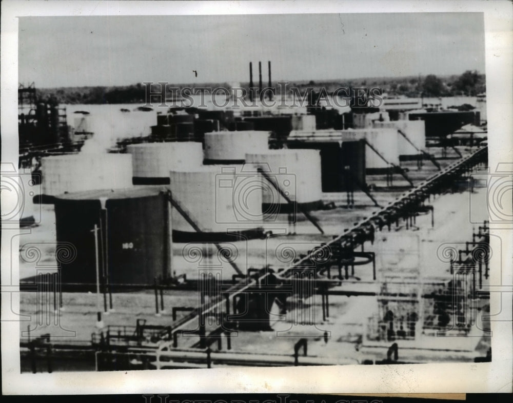 1942 Press Photo Japanese Troops Pour Into Southern Sumatra Oil Fields