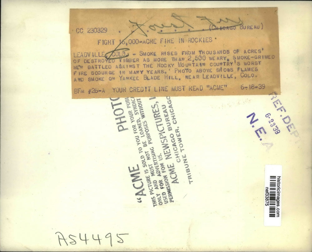 1939 Press Photo 2,500 Wear Men Battle Large Rocky Mountain Wildfire - nef33875