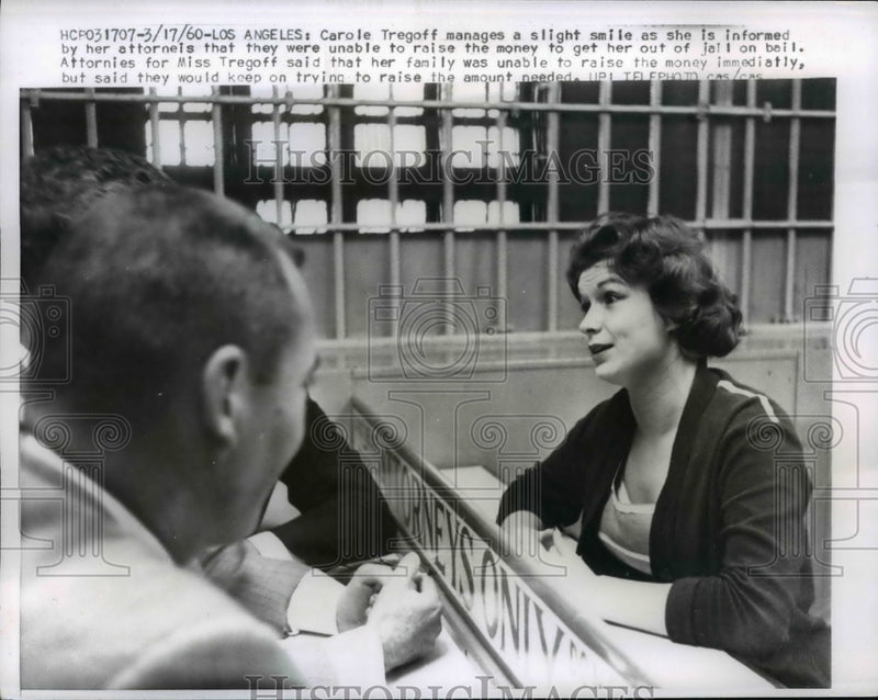 Load image into Gallery viewer, 1960 Press Photo Carole Tregoff is Told Bail Money Could Not be Raised
