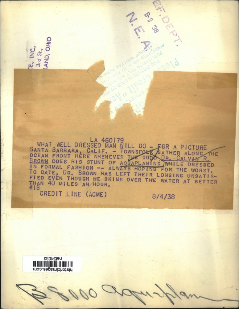 1938 Press Photo Dr Calvin Brown Does His Stunt of Aquaplaning in Formal Attire