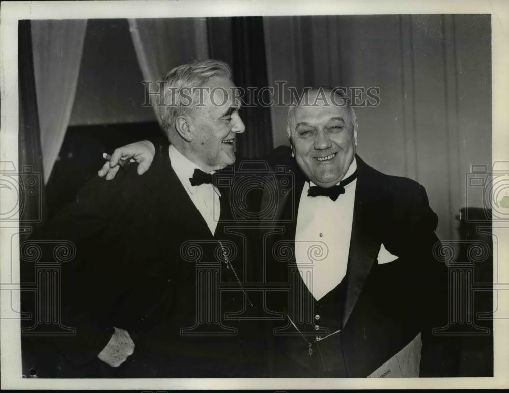 1937 Press Photo 11 Members of Congress Who Voted Against WWI Entry at Dinner