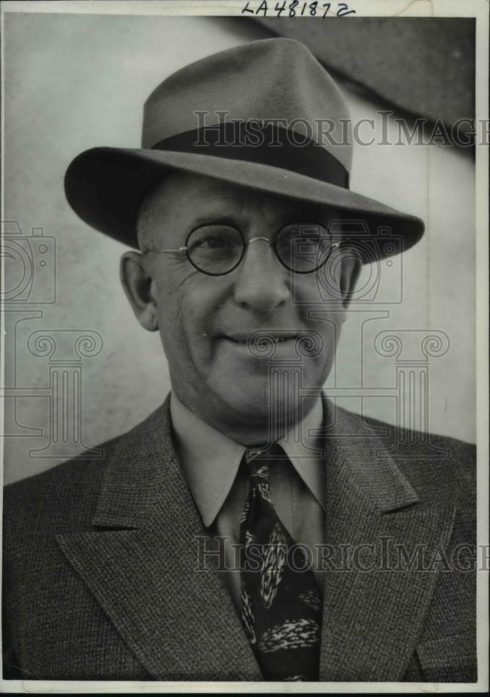 1938 Press Photo Elmer "Gloomy Gus" Henderson in Los Angeles - nef34287