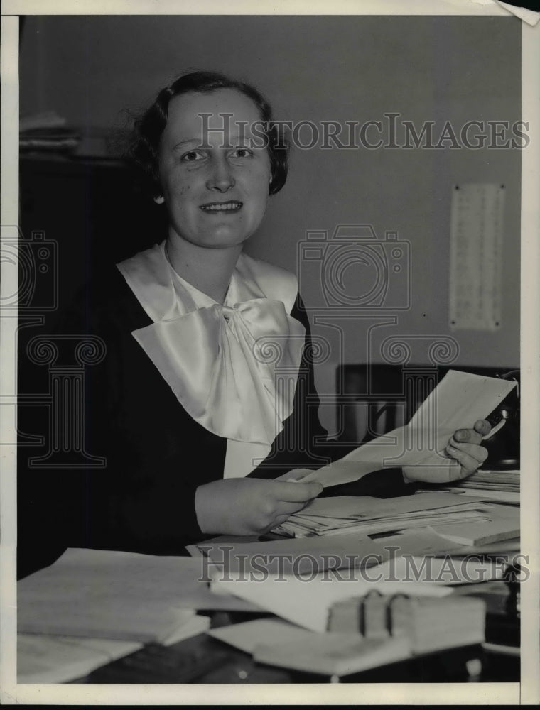 1934 Press Photo Helen Elliott - nef34329