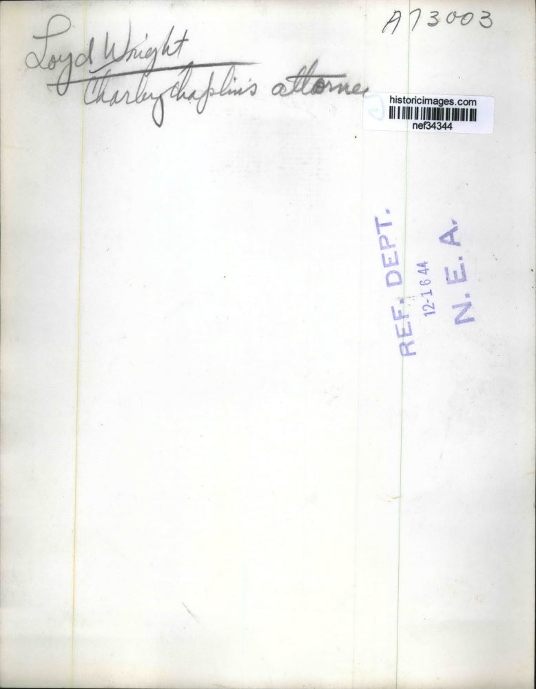 1944 Press Photo Loyd Wright of Charley Chaplain Attorney - nef34344