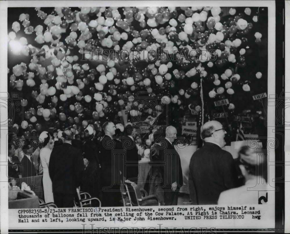 1956 Press Photo Dwight Eisenhower w Balloons at Republican National convention
