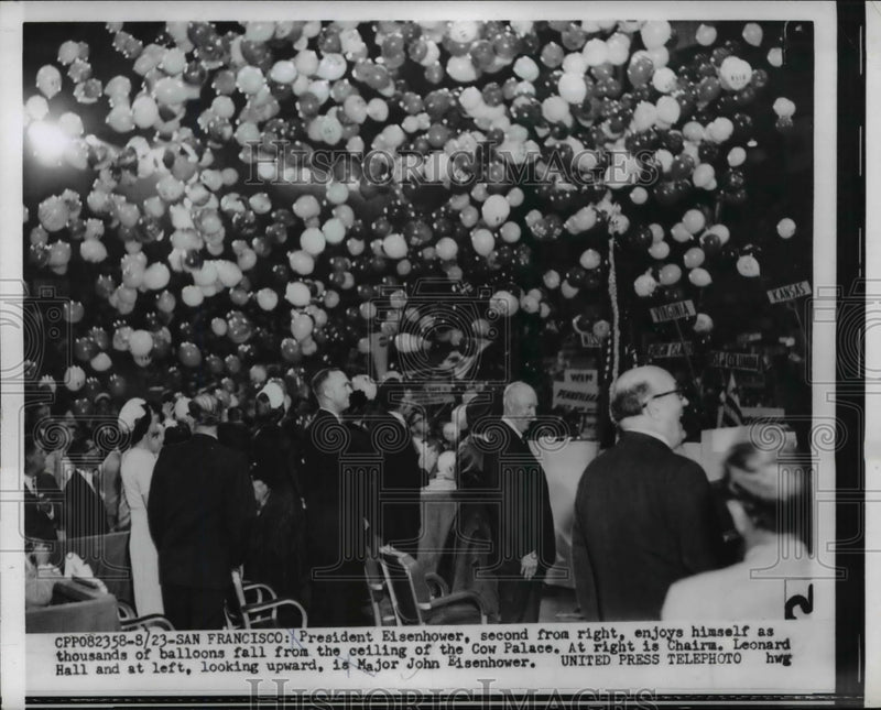 Load image into Gallery viewer, 1956 Press Photo Dwight Eisenhower w Balloons at Republican National convention

