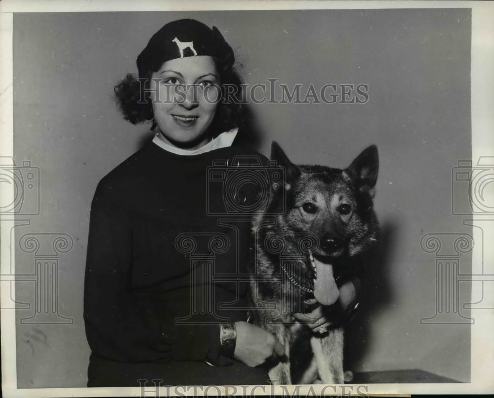 1934 Press Photo Elizabeth R. Reimer & Whippet Dog "slag of Meander" - nef34542