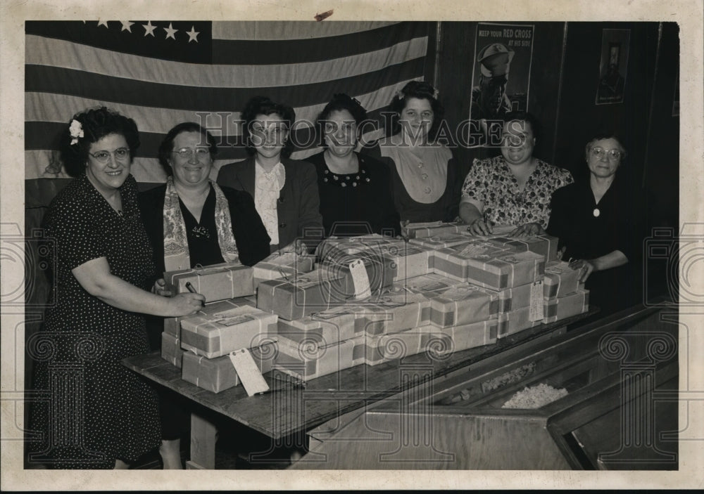 1945 Press Photo Circolo Portatrice di Lampade Club, St. John's Italian Church