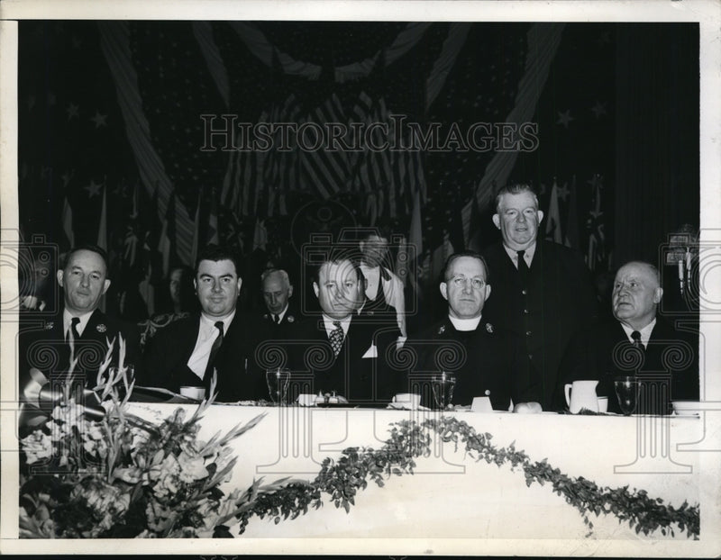Load image into Gallery viewer, 1945 Press Photo Firemen of Holy Name Society Hold Communion Breakfast
