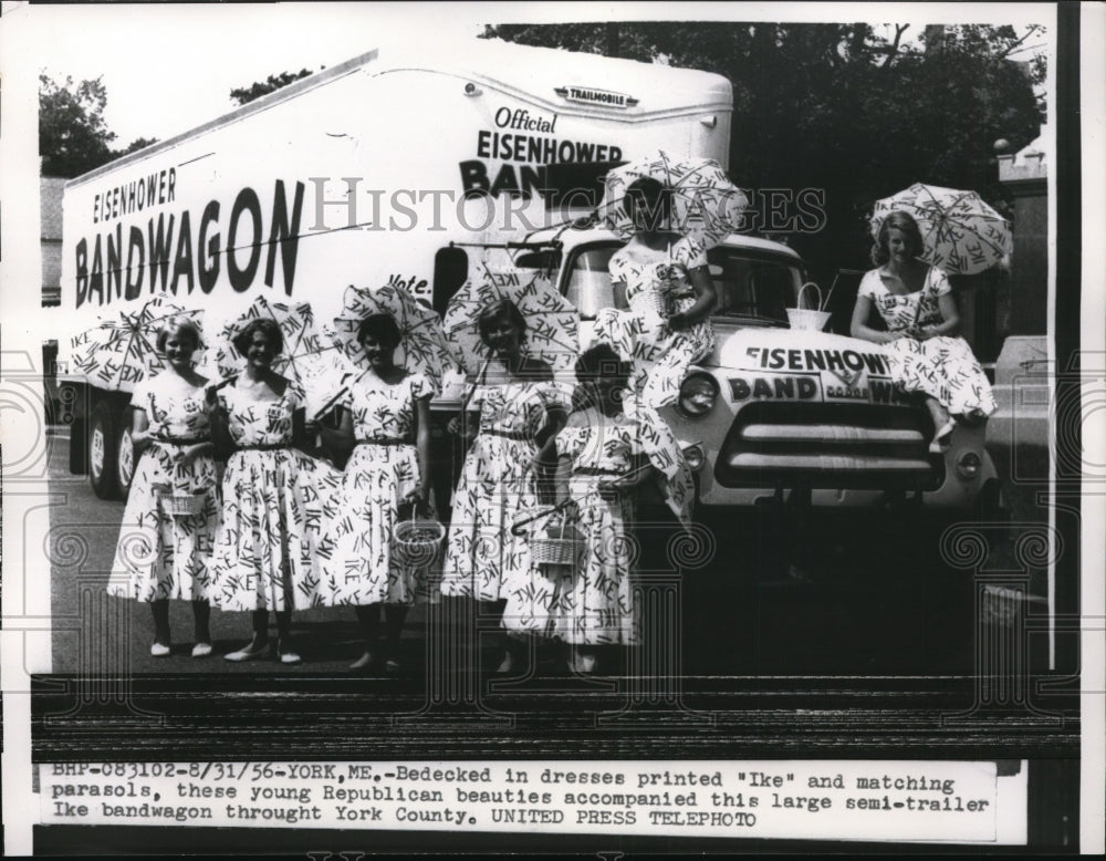 1956 Press Photo Dwight Eisenhower Bandwagon Republican Girls, York County