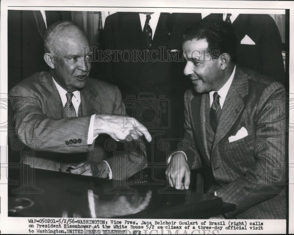 1956 Press Photo Dwight Eisenhower Meets with Jaoa Belchoir Goulart - nef34833
