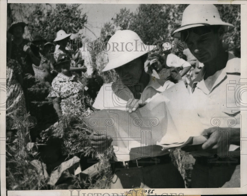 Load image into Gallery viewer, 1938 Press Photo Don Harris and Norman Nevills Plan Green River Expedition
