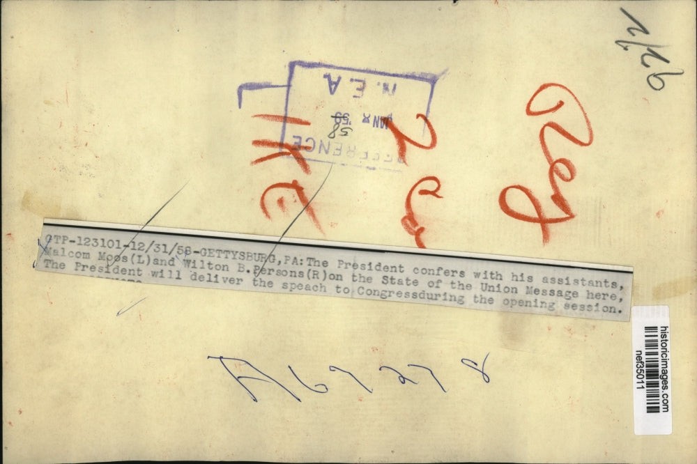 1958 Press Photo President Confers With His Assistants on State of Union Address