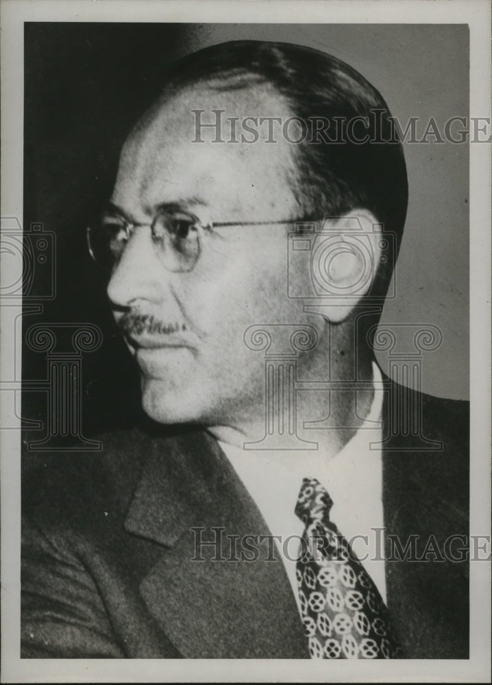1947 Press Photo Dr Courtney Smith Aboard Airlines that Crashed Atop Blue Ridge