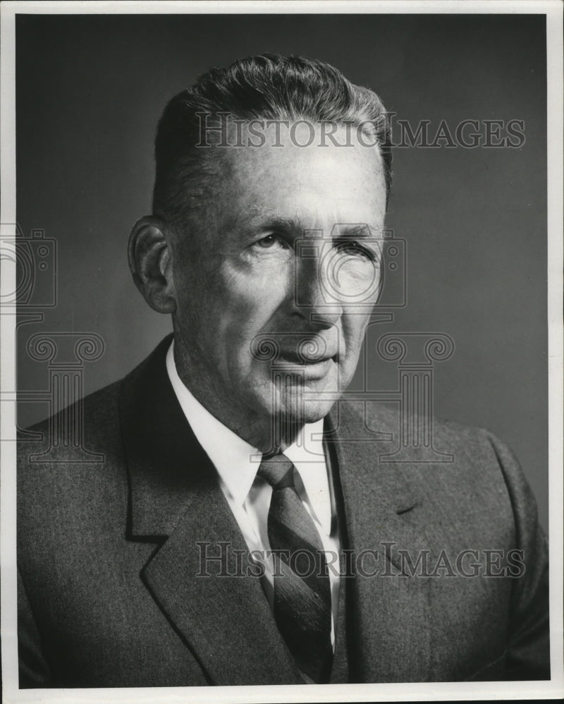 Load image into Gallery viewer, 1967 Press Photo Frederick C. Crawford - nef35151

