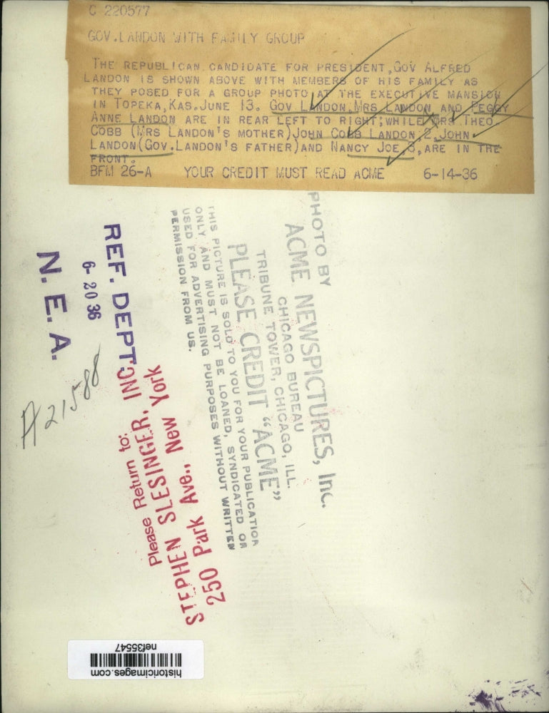 1936 Press Photo Gov.Alfred Landon posed with his family at Executive Mansion