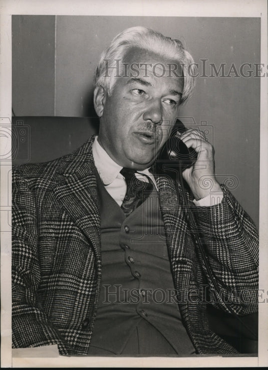 1939 Press Photo Harold Jacobs of Wage hour Division - nef35639