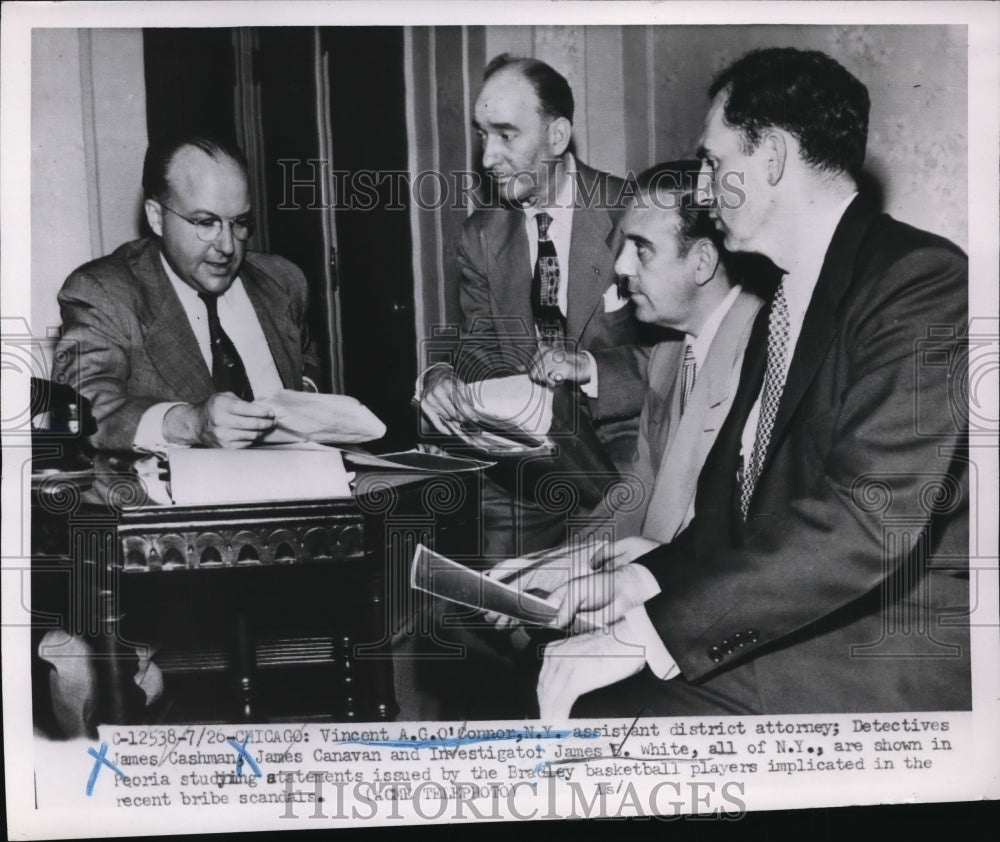 1951 Press Photo Prosecutors in Bradley Basketball Bribery Trial, Chicago