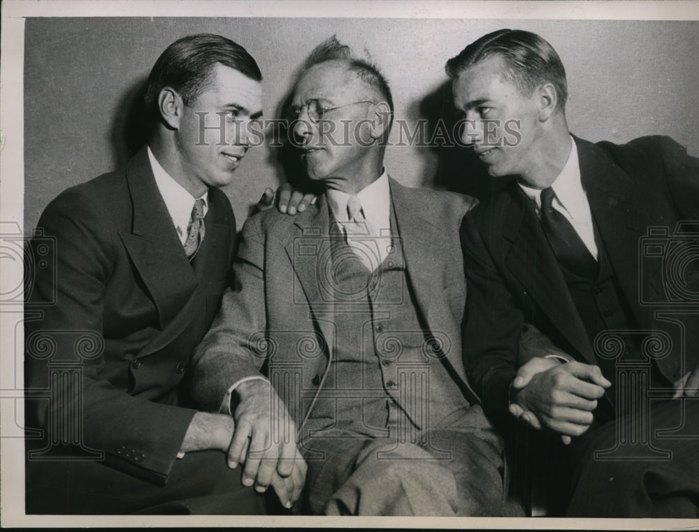 1935 Press Photo J. Andy, Leighton, and Andy Jr Zenge in Court for Murder Trial