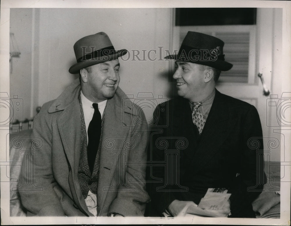 1936 Press Photo John O&#39;Brien, Cornelius Vanderbilt Sail to Russo-Japan Border