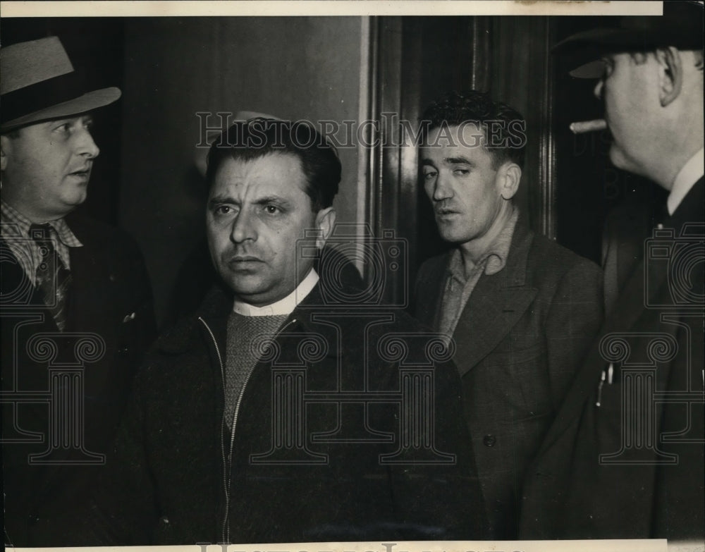 1938 Press Photo George Sakalis questioned in bombing case - nef36037