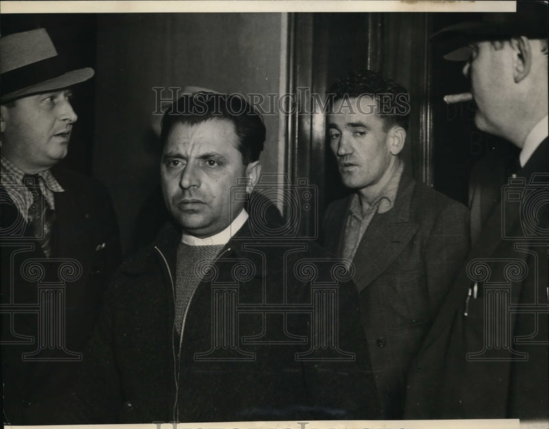 Load image into Gallery viewer, 1938 Press Photo George Sakalis questioned in bombing case - nef36037
