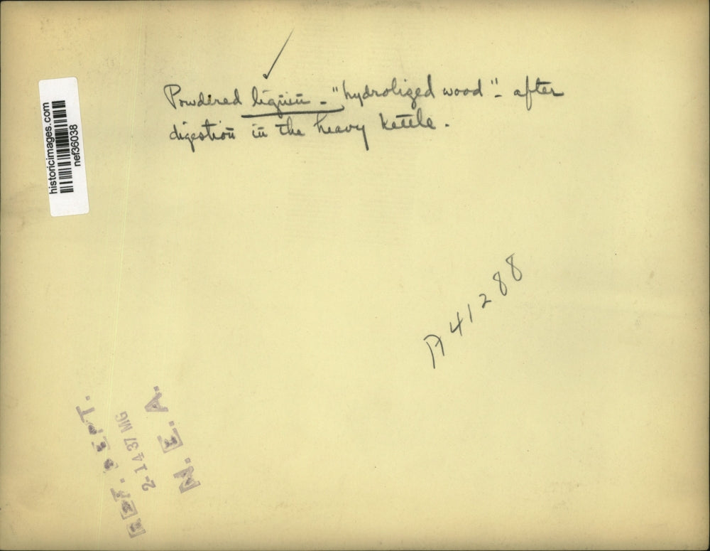 1937 Press Photo Powdered legume -"hydrolyzed wood" after digestion in kettle