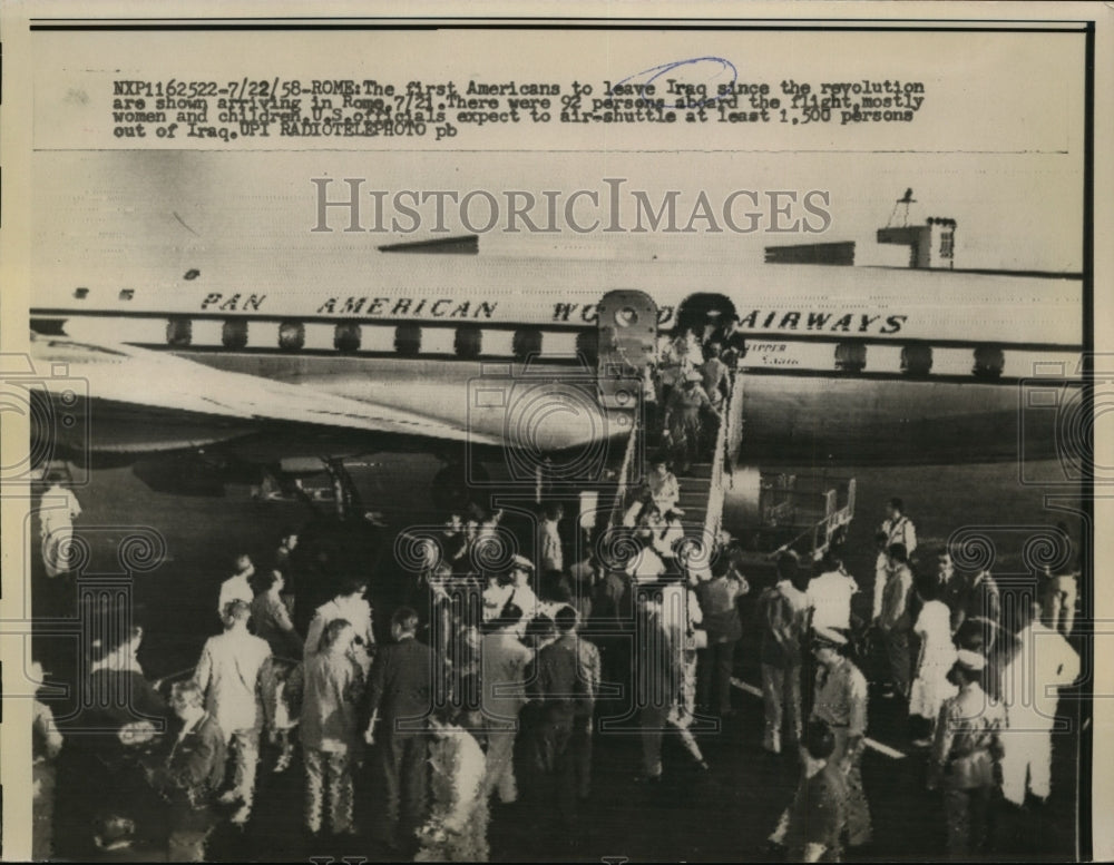 1958 Press Photo 92 Americans Leaving Iraq Arrive in Rome after Revolution