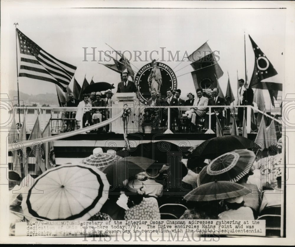 1950 Press Photo Oscar Chapman addresses gathering at dedication of Ohio Drive