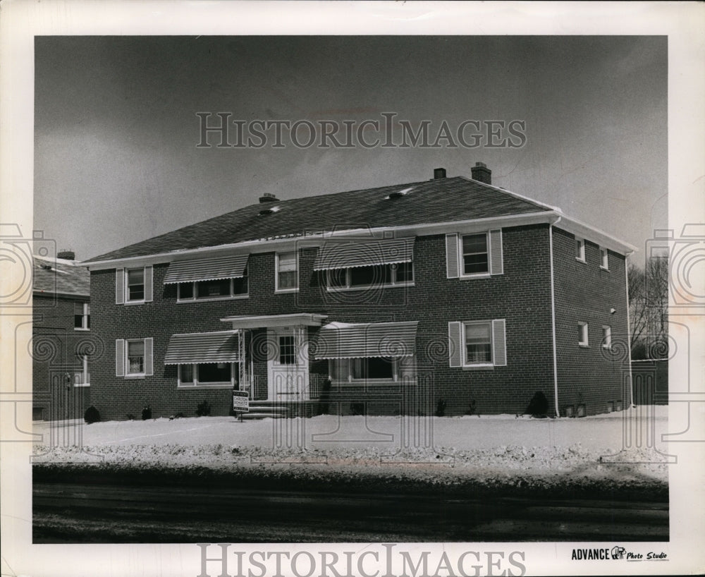 1962 Press Photo Four-Suite Apartment Sold by John & Josephine for $63,000