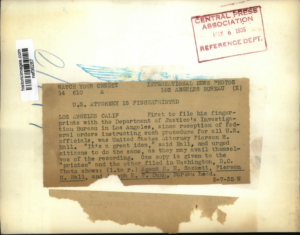 1935 Press Photo Pierson M Hall First to File Finger Prints with Justice Dept