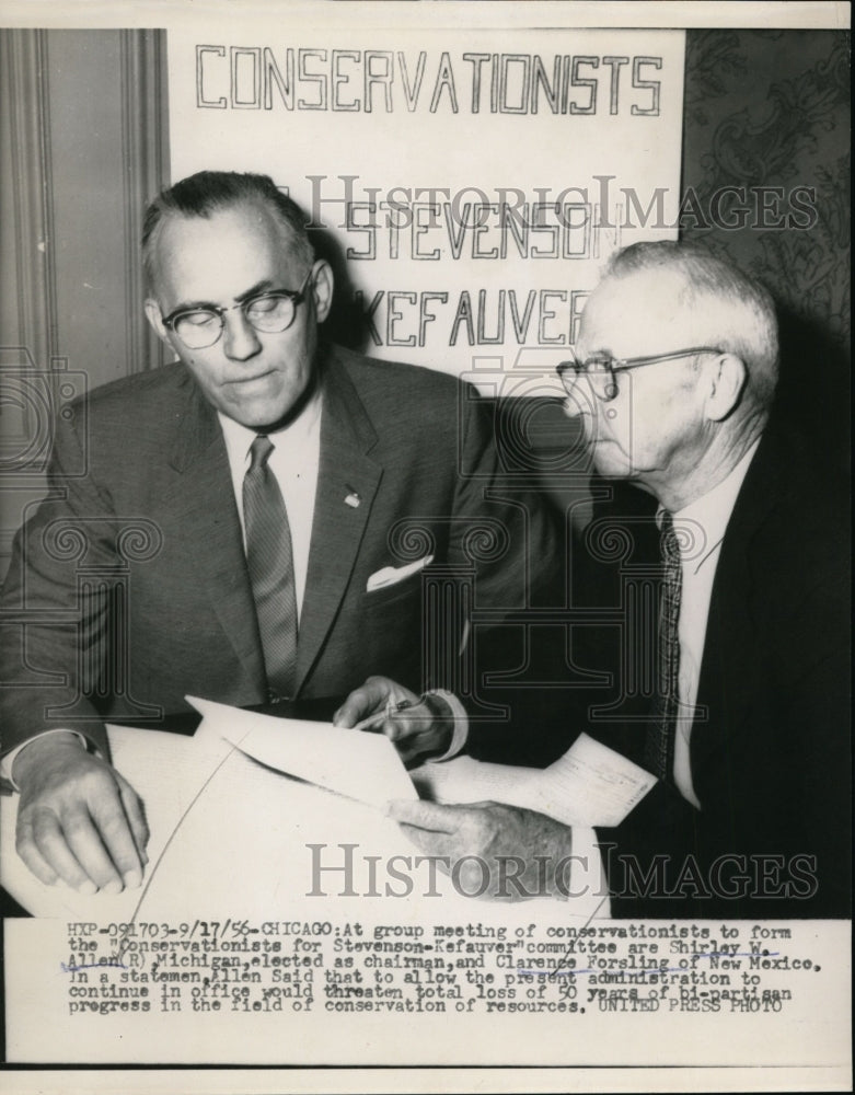 Load image into Gallery viewer, 1956 Press Photo Shirley Allen &amp; Clarence Forsling of New Mexico Conservationist
