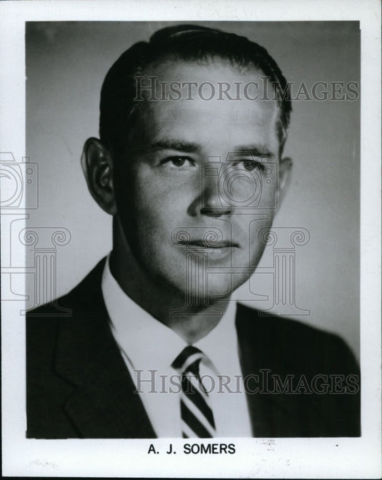 1965 Press Photo A. Jay Somers Administrative Vice-President Controller