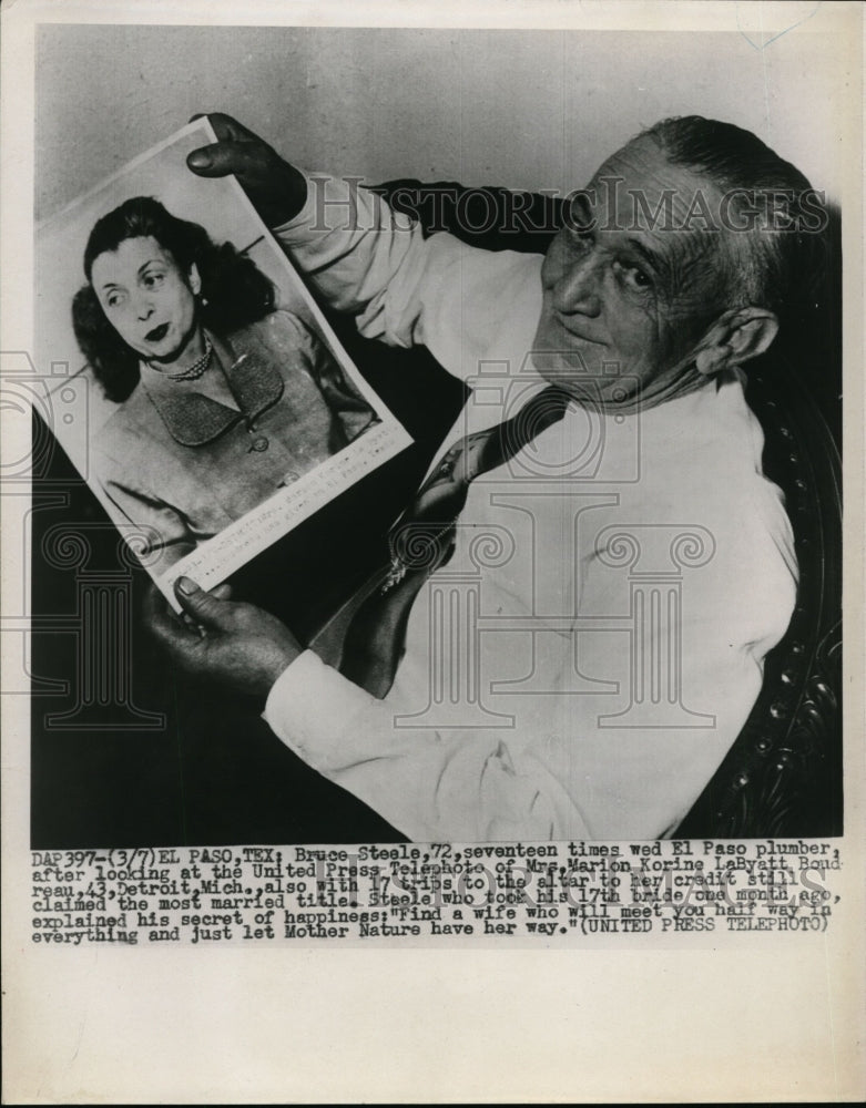Load image into Gallery viewer, 1952 Press Photo Bruce Steel El Paso Plumber Age 72 Married 17 Times
