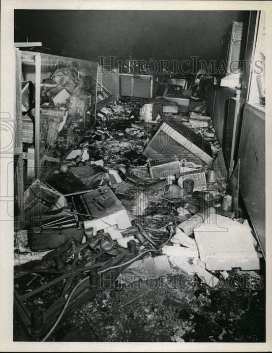1971 Press Photo A store destroyed by a natural disaster - nef36523