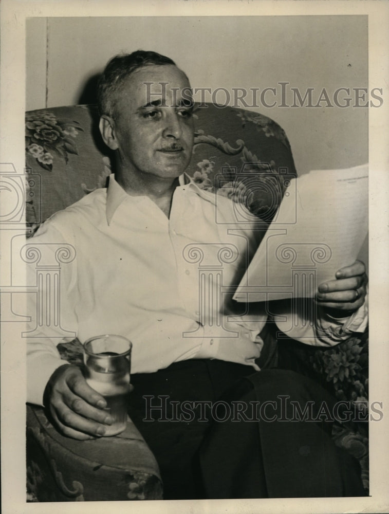 1944 Press Photo Chester Lake Former REA Representative on Hunger Strike