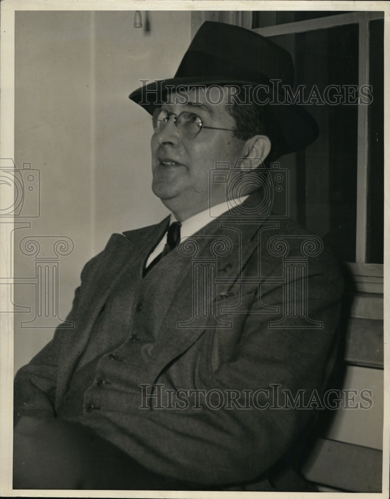 1942 Press Photo George Gouverneur Ashwell Charged on Sedition Law Violations