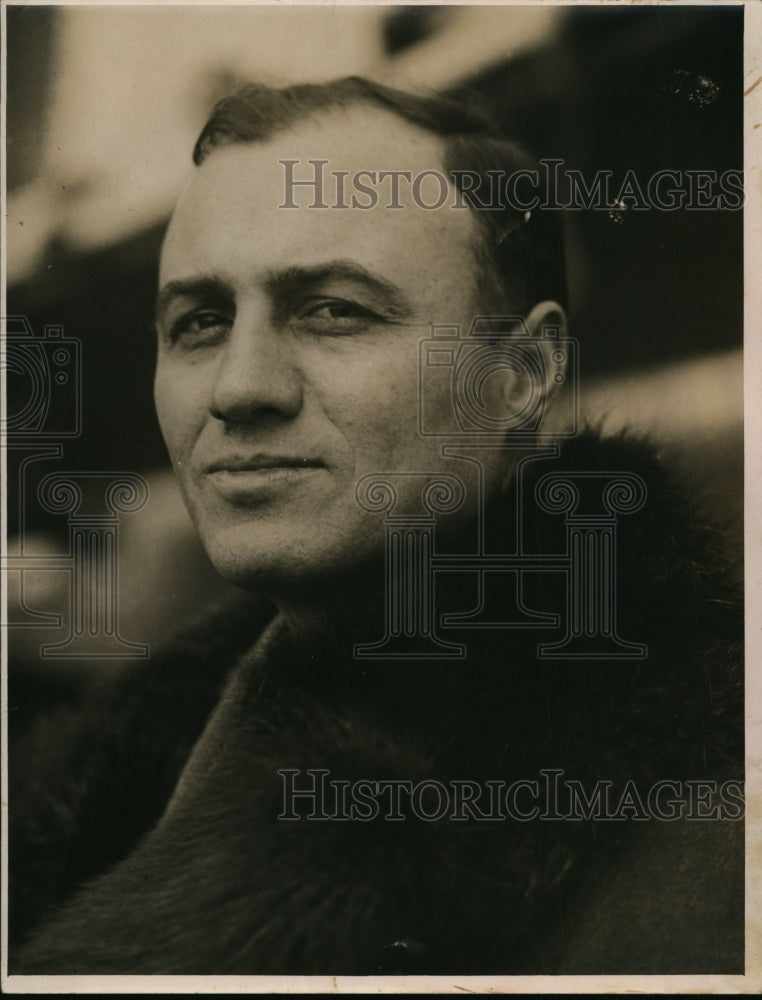 1925 Press Photo C.W. Holman Economic Investigator in Siberia Arrives in US