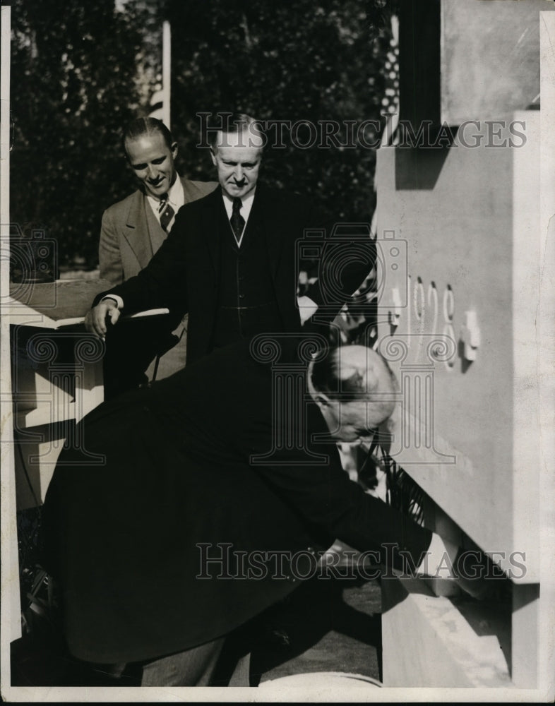 1928 Press Photo Pres. Calvin Coolidge, William Taft Lay Red Cross Cornerstone
