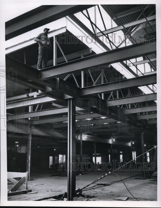 1961 Press Photo Roof Raise at Old Westgate Building for New Higbee Store