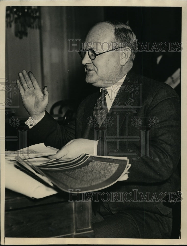 1934 Press Photo Karl Crowley at Senate Airmail Committee Hearing - nef36921