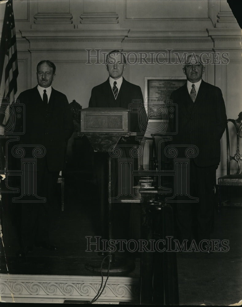 1924 Press Photo Congressman Mordell, Calvin Coolidge, William M. Butler