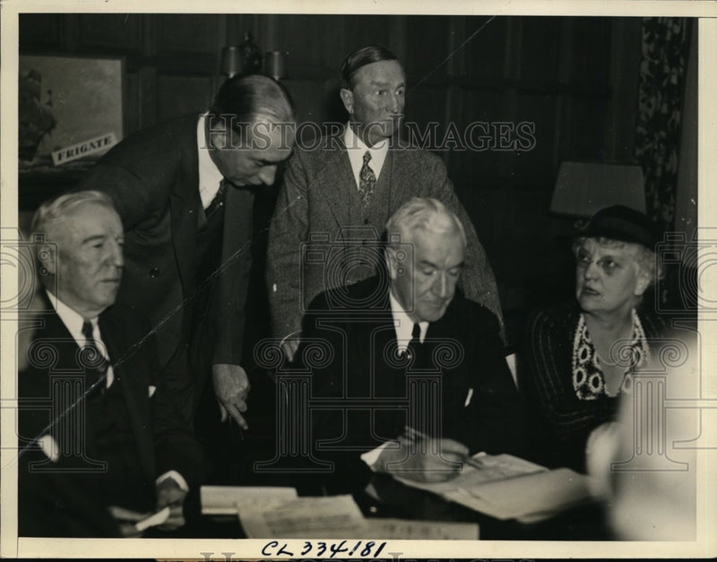 Load image into Gallery viewer, 1936 Press Photo Republican National Committee Leaders Planning Convention
