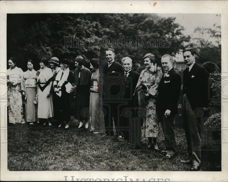 Load image into Gallery viewer, 1933 Press Photo Roy Howard, Kent Cooper at Count Uchida Luncheon, Japan
