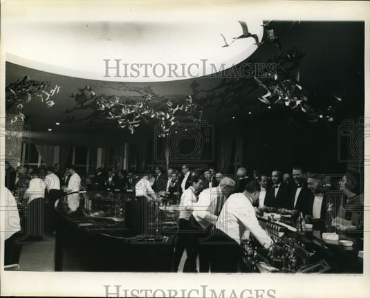 1964 Press Photo Founders' Circle Bar at Music Center - nef37248