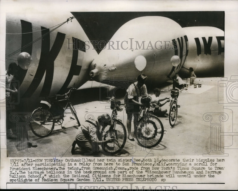 Load image into Gallery viewer, 1956 Press Photo Balloons for Eisenhower Bandwagon and Barrage Balloon School
