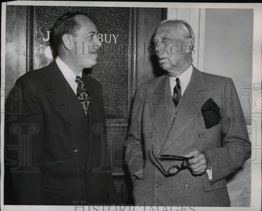 1953 Press Photo Alfred Sloan, Lawyer at DuPont Antitrust Trial, Chicago