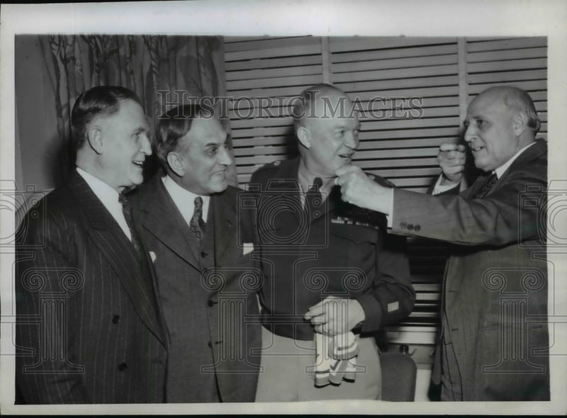 Load image into Gallery viewer, 1946 Press Photo Andrew J May Gives Impromptu Demonstrating Rifle Firing
